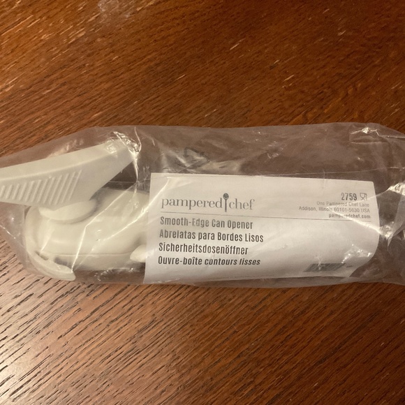 Pampered Chef - Smooth Edge Can Opener - Picture 1 of 1